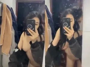 Gái xinh vú bự vụng trộm ny cho thằng bạn thân xxx trong toilet